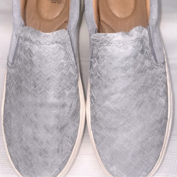 Sofft Slip-On Platform Sneakers Casual Flats Sz 6 EUC Gray - Picture 6 of 14